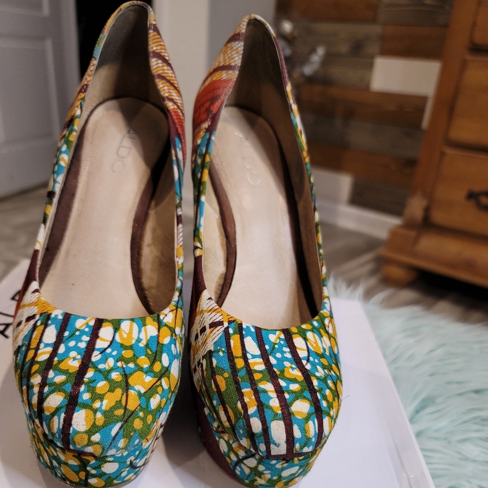 Aldo Wedge heel